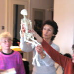 WELCOME---photograph-of-Ellie-Ribeaux,-head-of-training-at-Centre-for-the-Alexander-Technique,-teaching-anatomy